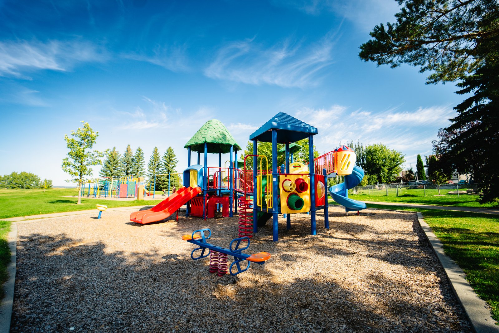 Walking paths and trees at Deer Park Estates