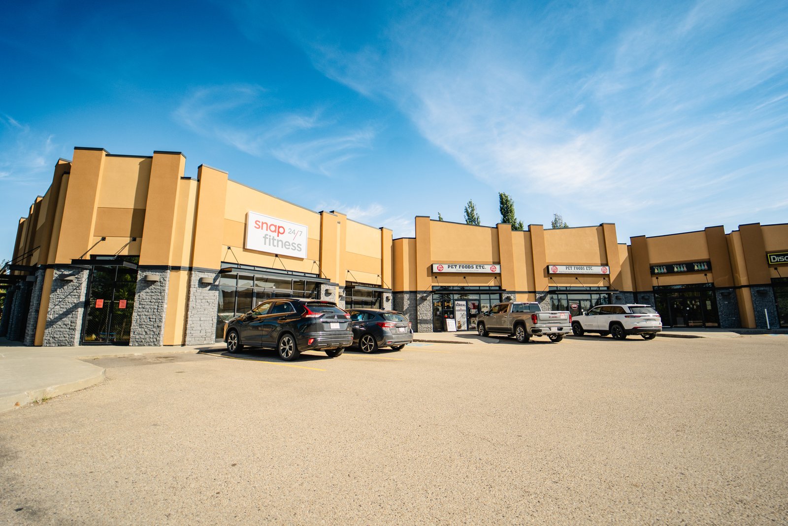 Streetscape of homes at Deer Park Estates
