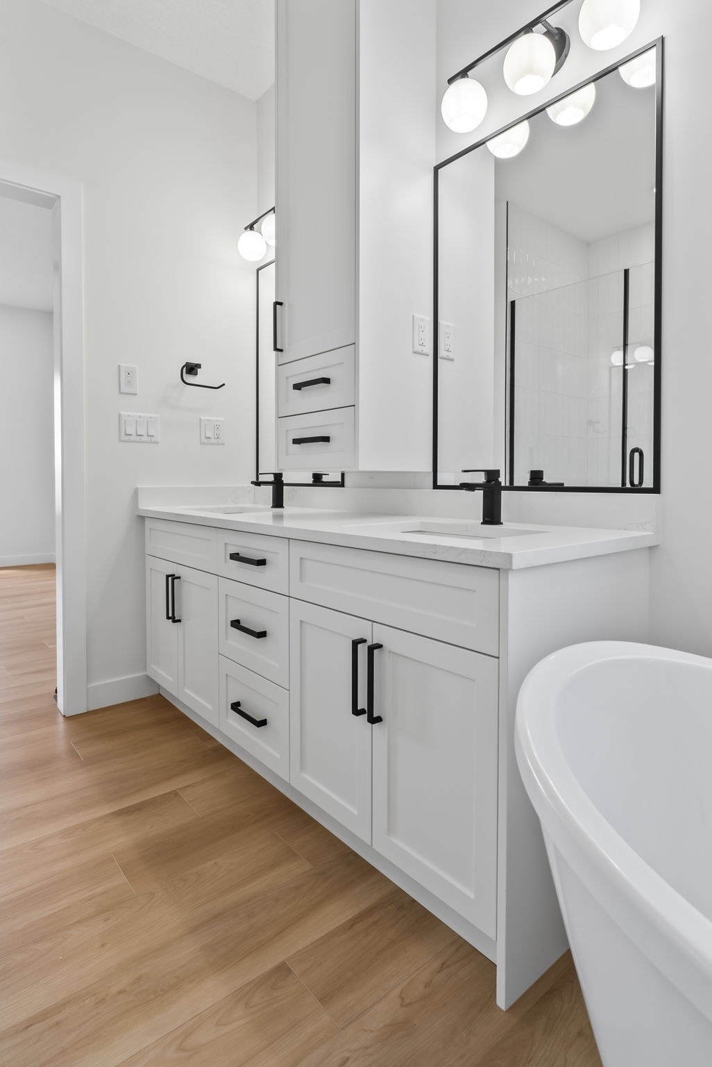 Mutti Homes home — photo 10 of 11